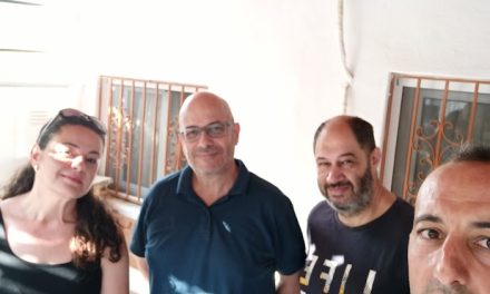 Διανομή ηλεκτρονικών υπολογιστών από χορηγία